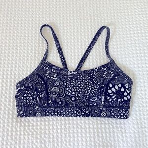 LULULEMON RISE AND RUN BRA- Size 6